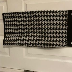 Abercrombie & Fitch Houndstooth skirt